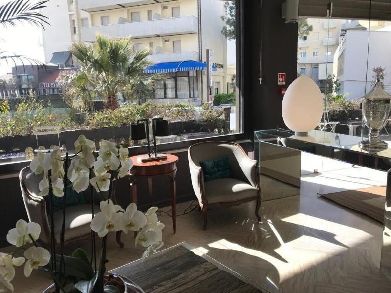 Hotel Caraibi Milano Marittima Zewnętrze zdjęcie