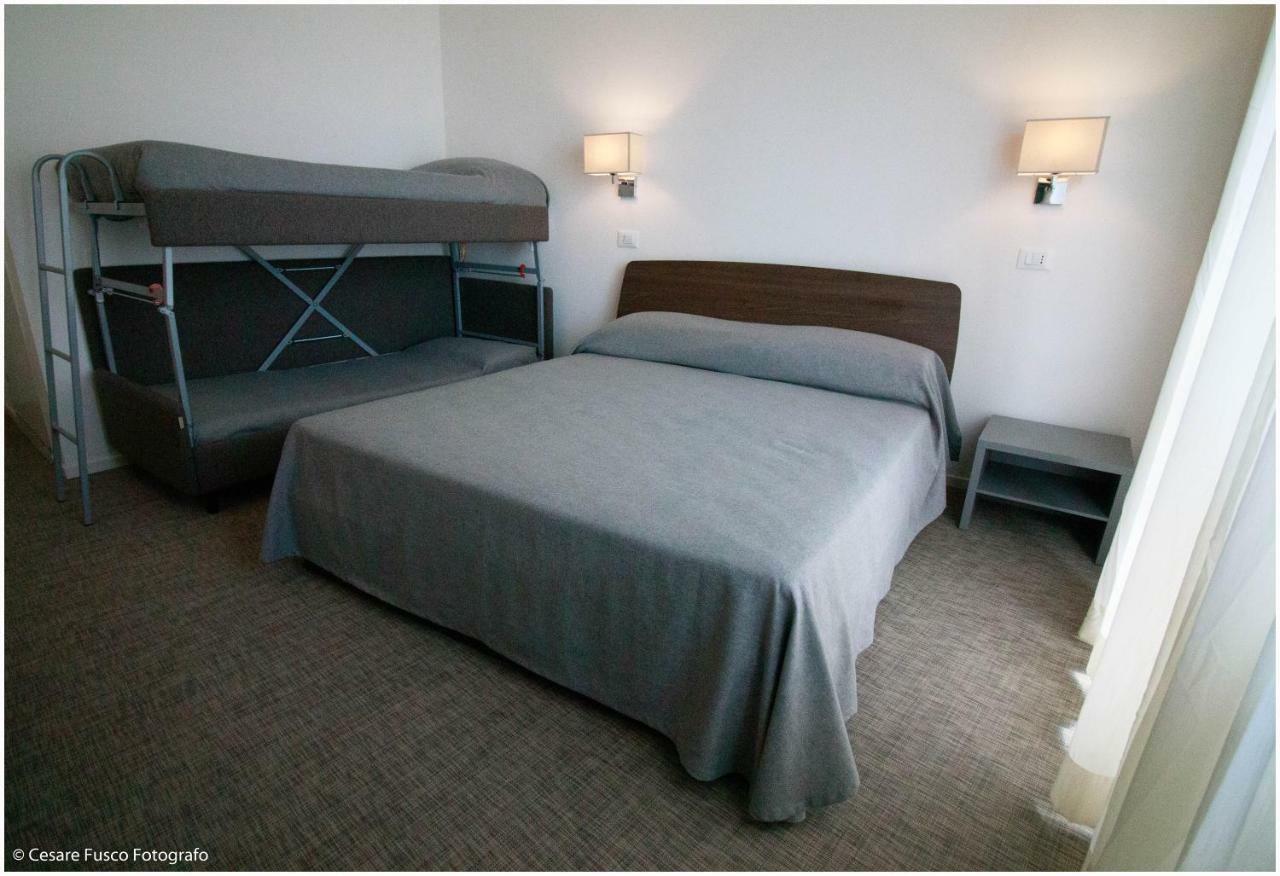 Hotel Caraibi Milano Marittima Zewnętrze zdjęcie