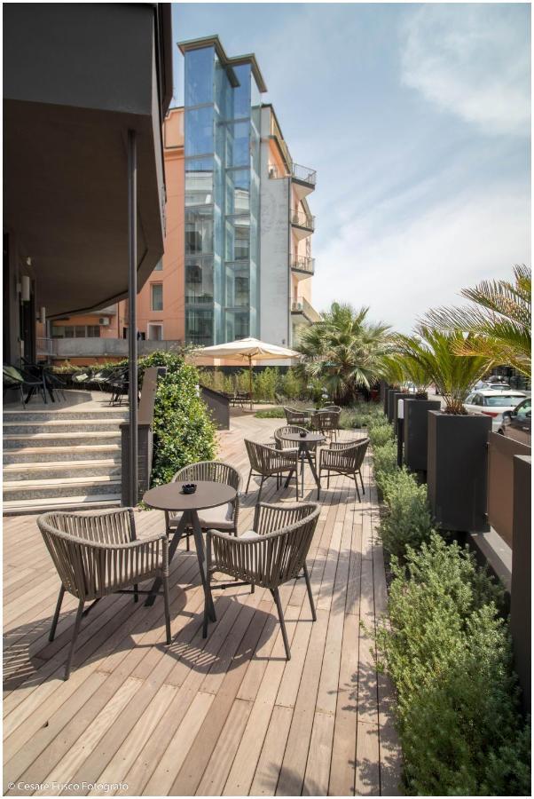 Hotel Caraibi Milano Marittima Zewnętrze zdjęcie