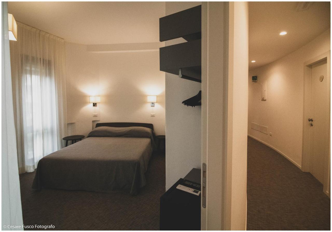 Hotel Caraibi Milano Marittima Zewnętrze zdjęcie
